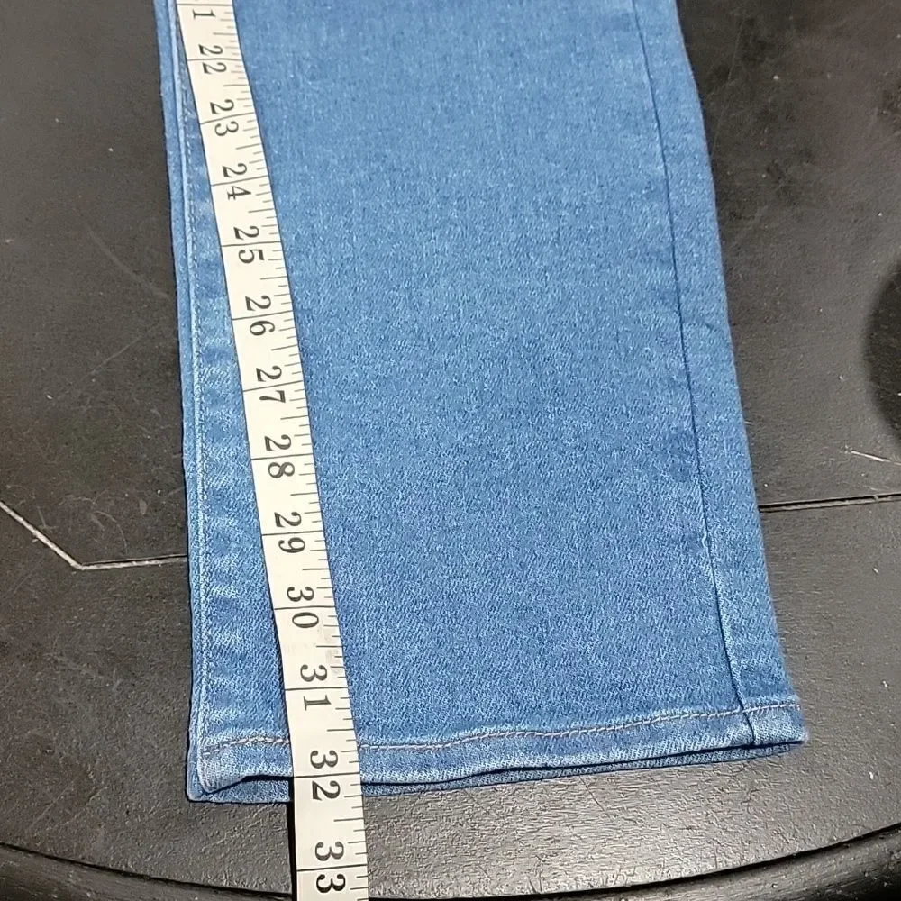 NEW.. LEVI'S.. CLASSIC STRAIGHT.. - Picture 15 of 16